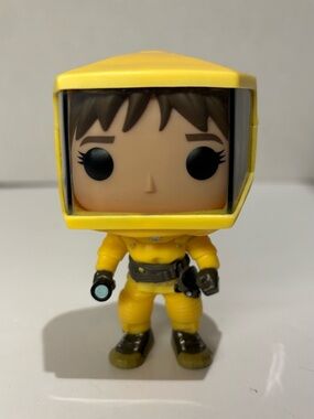 Funko Pop Joyce Biohazard Suit #526 Stranger Things + Protector Special Edition